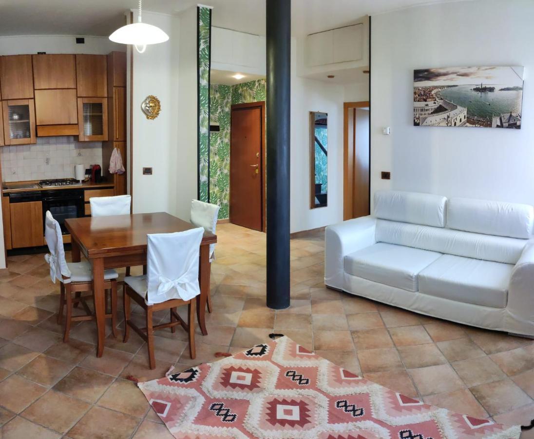 דירות מסטרה Sarika House מראה חיצוני תמונה
